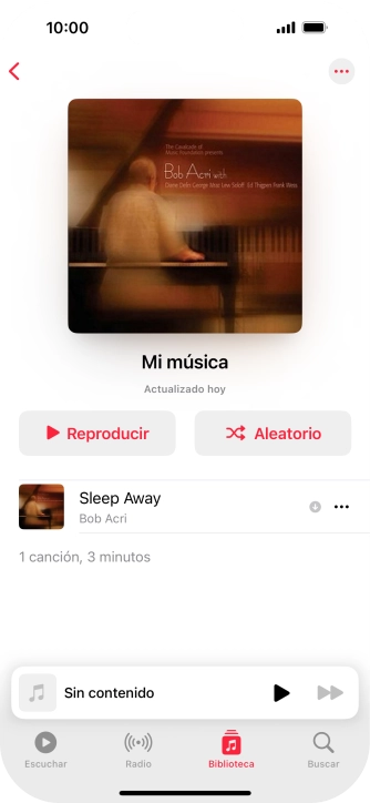 Desplázate a la categoría o a la lista de reproducción deseada y pulsa el archivo de música deseado. Desplázate a la categoría o a la lista de reproducción deseada y pulsa el archivo de música deseado.