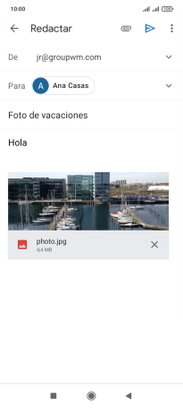 Pulsa el icono de envío cuando termines de escribir el correo electrónico. Pulsa el icono de envío cuando termines de escribir el correo electrónico.