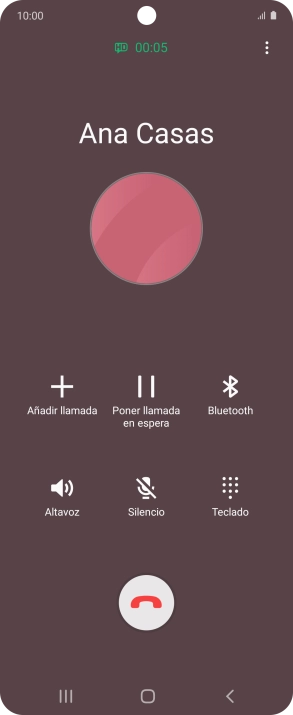 Pulsa el icono de finalizar llamada. Pulsa el icono de finalizar llamada.