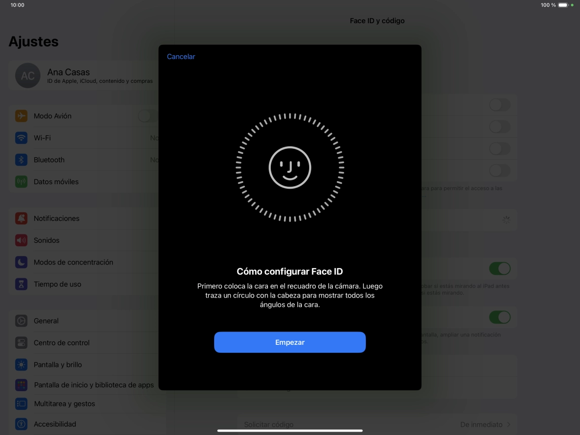 Pulsa Empezar y sigue las indicaciones de la pantalla para crear un código de seguridad con la función de reconocimiento facial (Face ID). Pulsa Empezar y sigue las indicaciones de la pantalla para crear un código de seguridad con la función de reconocimiento facial (Face ID).