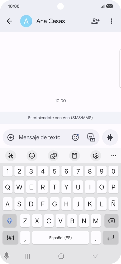 Selecciona una conversación o crea un nuevo mensaje y pulsa el icono de IA. Selecciona una conversación o crea un nuevo mensaje y pulsa el icono de IA.