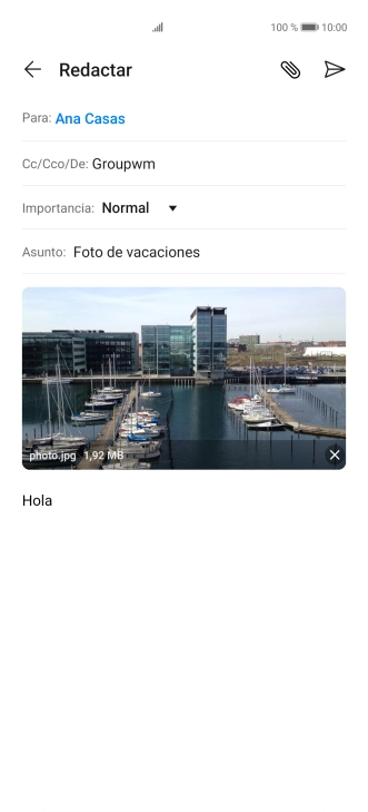 Pulsa el icono de envío cuando termines de escribir el correo electrónico.