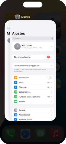Arrastra hacia arriba la aplicación deseada para cerrarla. Arrastra hacia arriba la aplicación deseada para cerrarla.