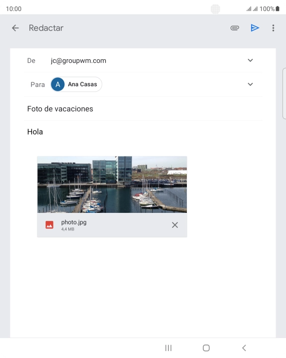 Pulsa el icono de envío cuando termines de escribir el correo electrónico. Pulsa el icono de envío cuando termines de escribir el correo electrónico.
