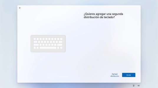 Sigue las instrucciones de la pantalla para añadir más diseños de teclado o haz clic en Omitir. Sigue las instrucciones de la pantalla para añadir más diseños de teclado o haz clic en Omitir.