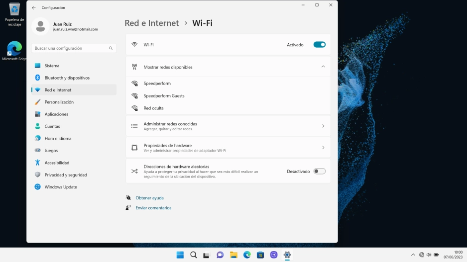 Haz clic en la red Wi-Fi deseada. Haz clic en la red Wi-Fi deseada.