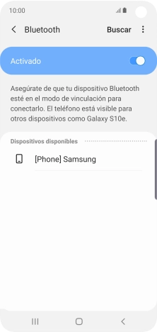 Pulsa el dispositivo Bluetooth deseado y sigue las indicaciones de la pantalla para vincular el dispositivo al teléfono.