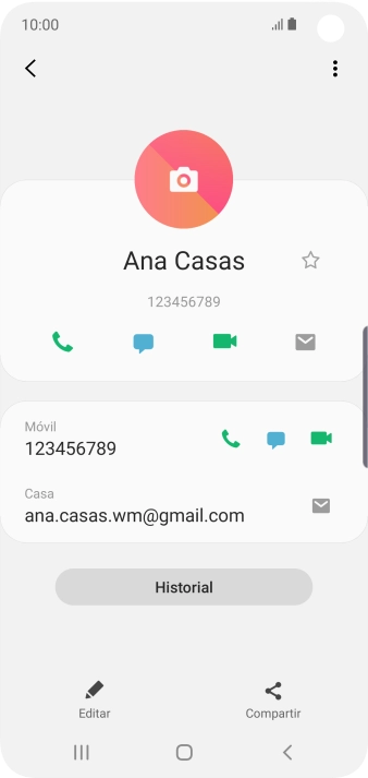 Pulsa el icono de realizar llamadas. Pulsa el icono de realizar llamadas.