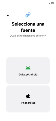 Pulsa el ajuste deseado y sigue las instrucciones de la pantalla para transferir el contenido del otro teléfono. Pulsa el ajuste deseado y sigue las instrucciones de la pantalla para transferir el contenido del otro teléfono.