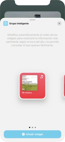 Desliza el dedo hacia la derecha o hacia la izquierda por la pantalla para seleccionar el tamaño de widget deseado. Desliza el dedo hacia la derecha o hacia la izquierda por la pantalla para seleccionar el tamaño de widget deseado.