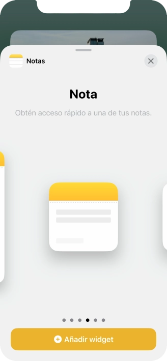 Desliza el dedo hacia la derecha o hacia la izquierda por la pantalla para seleccionar el tamaño de widget deseado. Desliza el dedo hacia la derecha o hacia la izquierda por la pantalla para seleccionar el tamaño de widget deseado.
