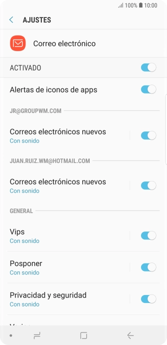 Pulsa el indicador bajo la cuenta de correo electrónico deseada para activar o desactivar la función. Pulsa el indicador bajo la cuenta de correo electrónico deseada para activar o desactivar la función.