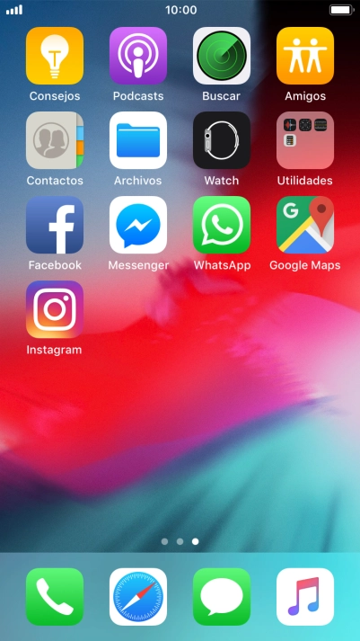 Pulsa la app deseada durante unos instantes hasta que los iconos empiecen a moverse. Pulsa la app deseada durante unos instantes hasta que los iconos empiecen a moverse.