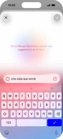 Escribe con tus propias palabras cómo tiene que ser el Genmoji y pulsa la flecha hacia arriba. Escribe con tus propias palabras cómo tiene que ser el Genmoji y pulsa la flecha hacia arriba.
