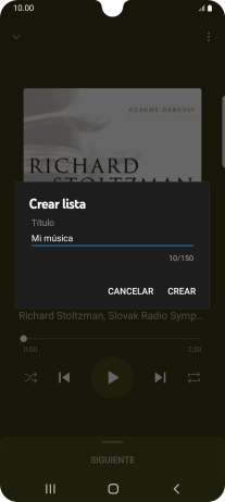 Introduce el nombre deseado de la lista de reproducción y pulsa CREAR. Introduce el nombre deseado de la lista de reproducción y pulsa CREAR.