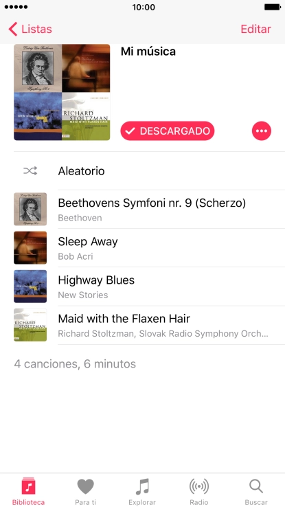 Desplázate a la categoría o a la lista de reproducción deseada y pulsa el archivo de música deseado. Desplázate a la categoría o a la lista de reproducción deseada y pulsa el archivo de música deseado.