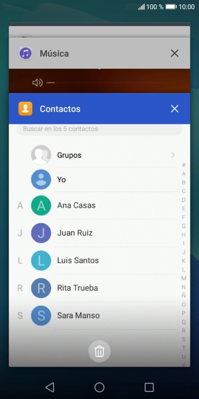 Para cerrar una sola aplicación en ejecución, desliza el dedo hacia la derecha sobre la aplicación deseada. Para cerrar una sola aplicación en ejecución, desliza el dedo hacia la derecha sobre la aplicación deseada.
