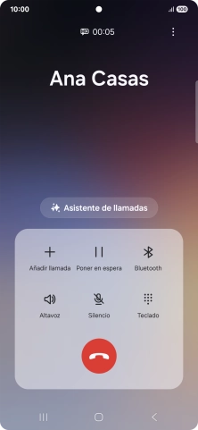 Para utilizar Galaxy AI para la traducción de una conversación durante una llamada, pulsa Asistente de llamadas. Para utilizar Galaxy AI para la traducción de una conversación durante una llamada, pulsa Asistente de llamadas.
