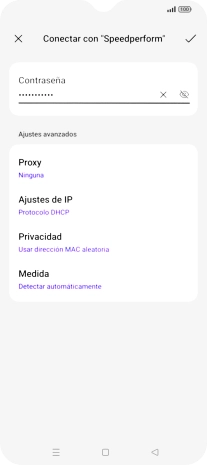 Introduce la contraseña de la red Wi-Fi y pulsa el icono de aceptar.