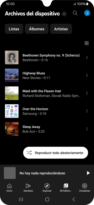 Pulsa el archivo de música deseado. Pulsa el archivo de música deseado.