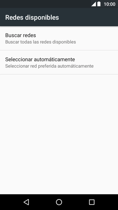 Si quieres seleccionar la red de forma manual, pulsa Buscar redes y espera un momento mientras el teléfono está buscando las redes disponibles.