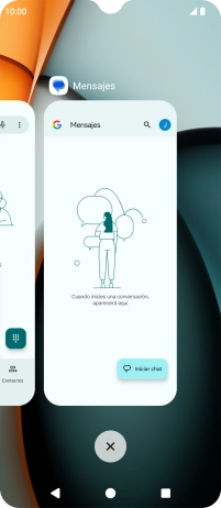 Para cerrar una sola aplicación en ejecución, desliza el dedo hacia arriba sobre la aplicación deseada.