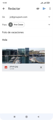Pulsa el icono de envío cuando termines de escribir el correo electrónico.