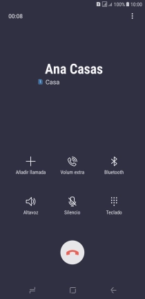 Pulsa el icono de finalizar llamada. Pulsa el icono de finalizar llamada.