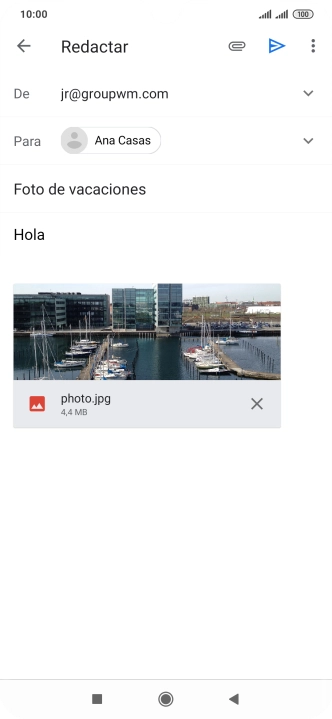 Pulsa el icono de envío cuando termines de escribir el correo electrónico. Pulsa el icono de envío cuando termines de escribir el correo electrónico.