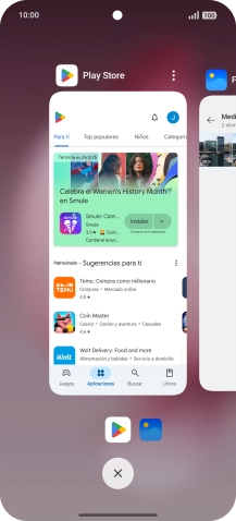 Para cerrar una sola aplicación en ejecución, desliza el dedo hacia arriba sobre la aplicación deseada. Para cerrar una sola aplicación en ejecución, desliza el dedo hacia arriba sobre la aplicación deseada.