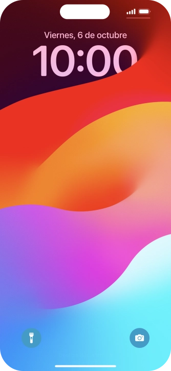 Pulsa en un lugar cualquiera de la pantalla de bloqueo y mantén la pulsación unos instantes. Pulsa en un lugar cualquiera de la pantalla de bloqueo y mantén la pulsación unos instantes.