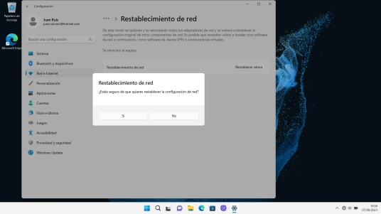 Haz clic en Sí para restablecer los ajustes de red. Reinicia el ordenador y a continuación vuelve a establecer conexión con una red móvil o una red wifi. Haz clic en Sí para restablecer los ajustes de red. Reinicia el ordenador y a continuación vuelve a establecer conexión con una red móvil o una red wifi.