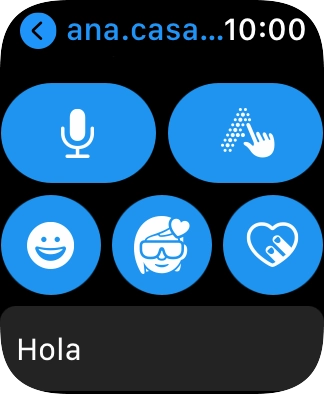 Pulsa el icono de micrófono y sigue las indicaciones de la pantalla para grabar y enviar el mensaje. Pulsa el icono de micrófono y sigue las indicaciones de la pantalla para grabar y enviar el mensaje.