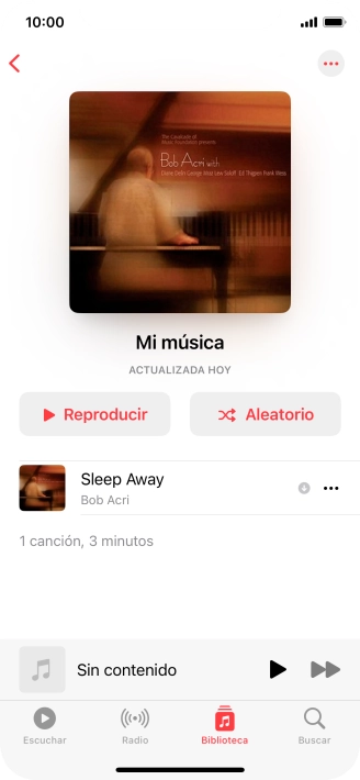 Desplázate a la categoría o a la lista de reproducción deseada y pulsa el archivo de música deseado. Desplázate a la categoría o a la lista de reproducción deseada y pulsa el archivo de música deseado.