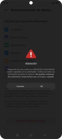 Pulsa OK. Espera unos instantes mientras el teléfono restablece la configuración predeterminada. Sigue las indicaciones de la pantalla para configurar el teléfono y dejarlo listo para su uso.