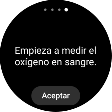 Pulsa Aceptar y espera mientra el smartwatch está midiendo la saturación de oxígeno en sangre. Pulsa Aceptar y espera mientra el smartwatch está midiendo la saturación de oxígeno en sangre.