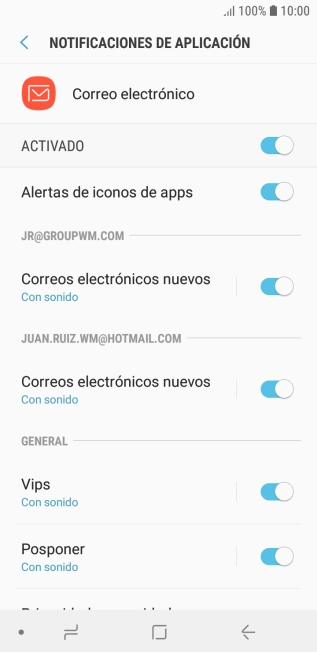 Pulsa el indicador bajo la cuenta de correo electrónico deseada para activar o desactivar la función.