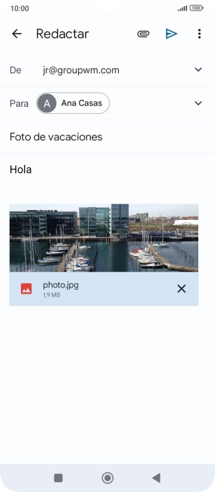 Pulsa el icono de envío cuando termines de escribir el correo electrónico. Pulsa el icono de envío cuando termines de escribir el correo electrónico.