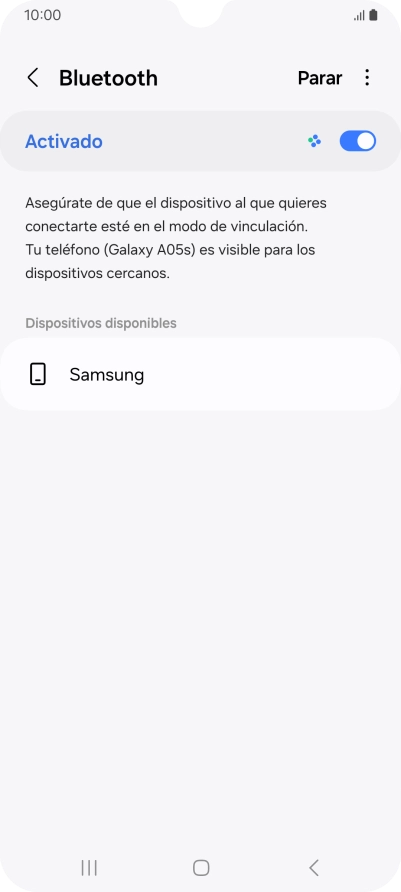 Pulsa el dispositivo Bluetooth deseado y sigue las indicaciones de la pantalla para vincular el dispositivo al teléfono.