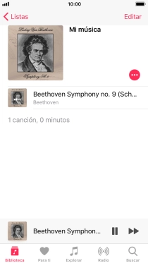 Pulsa el título de la canción en la parte inferior de la pantalla.