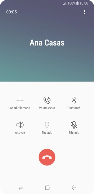 Pulsa el icono de finalizar llamada. Pulsa el icono de finalizar llamada.