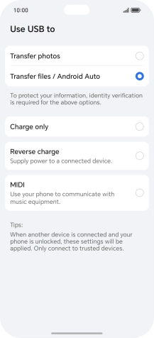 Press Transfer files / Android Auto.