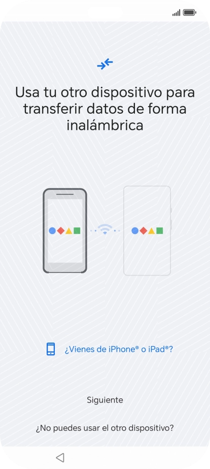 Sigue las indicaciones de la pantalla para transferir contenido desde el otro teléfono y finalizar la activación de tu teléfono.