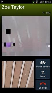 To change camera:Press Switch camera.Depending on the current setting the front or the back camera is turned on.